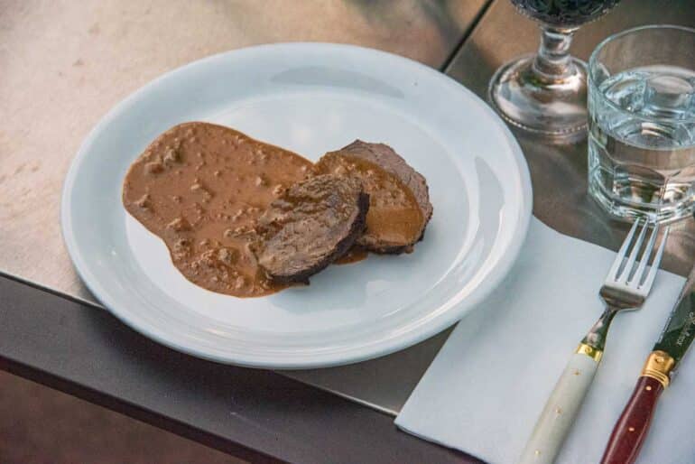 Camper-Rezept Rinderbraten in Rotwein